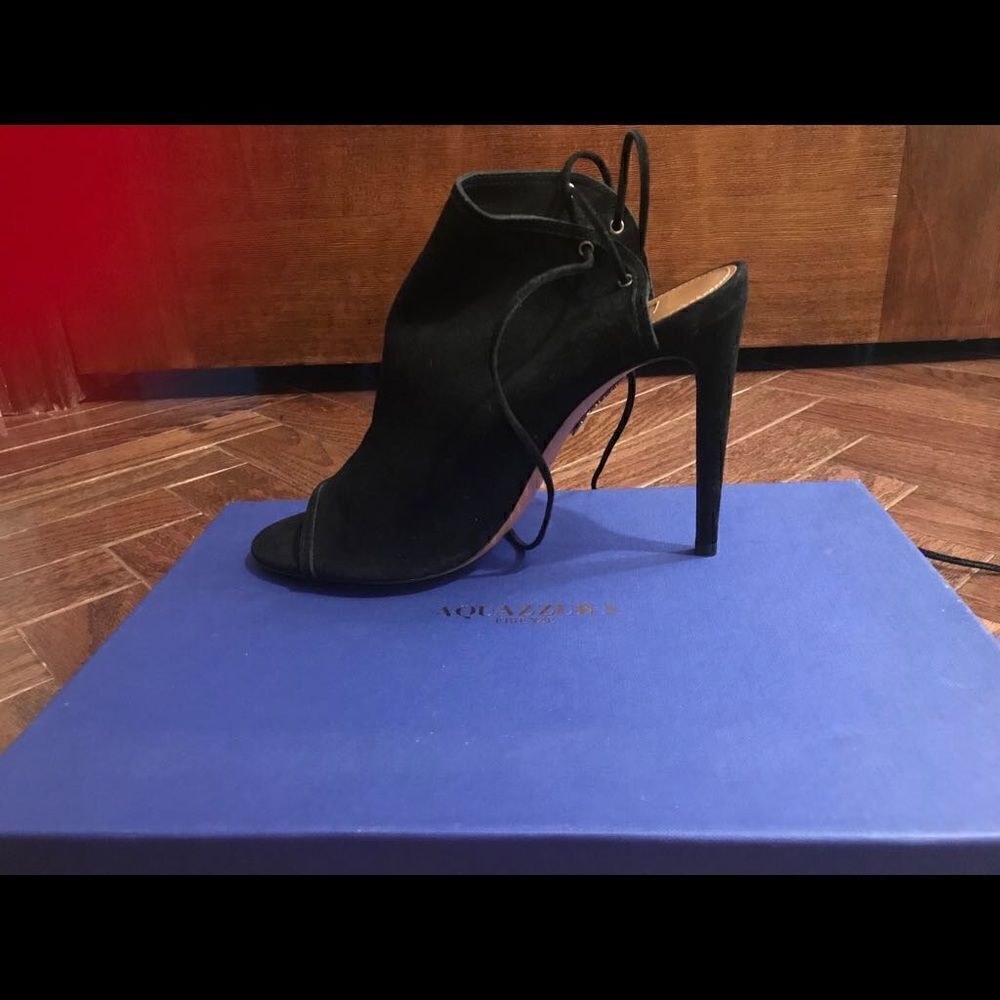 Aquazzura suede pumps   